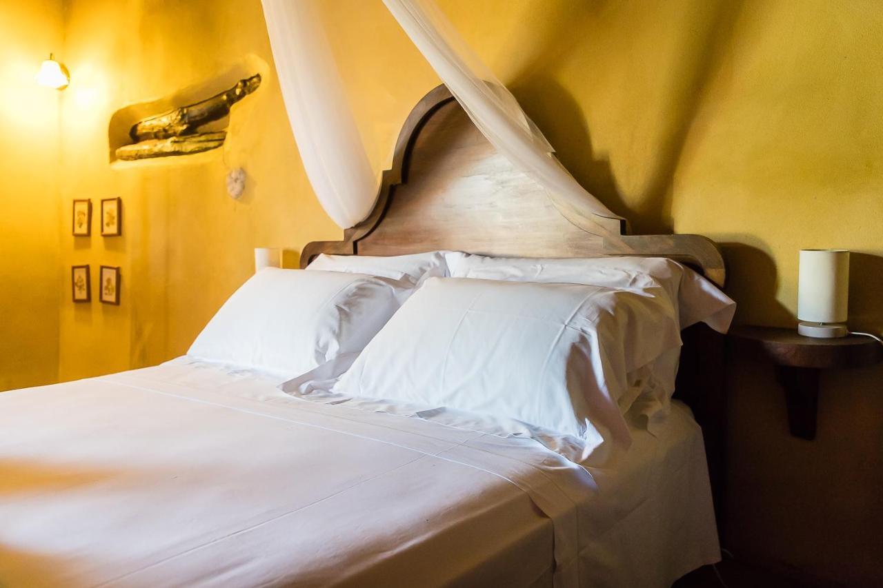 Relais Dei Cesari Villa Borgo Ticino Eksteriør billede
