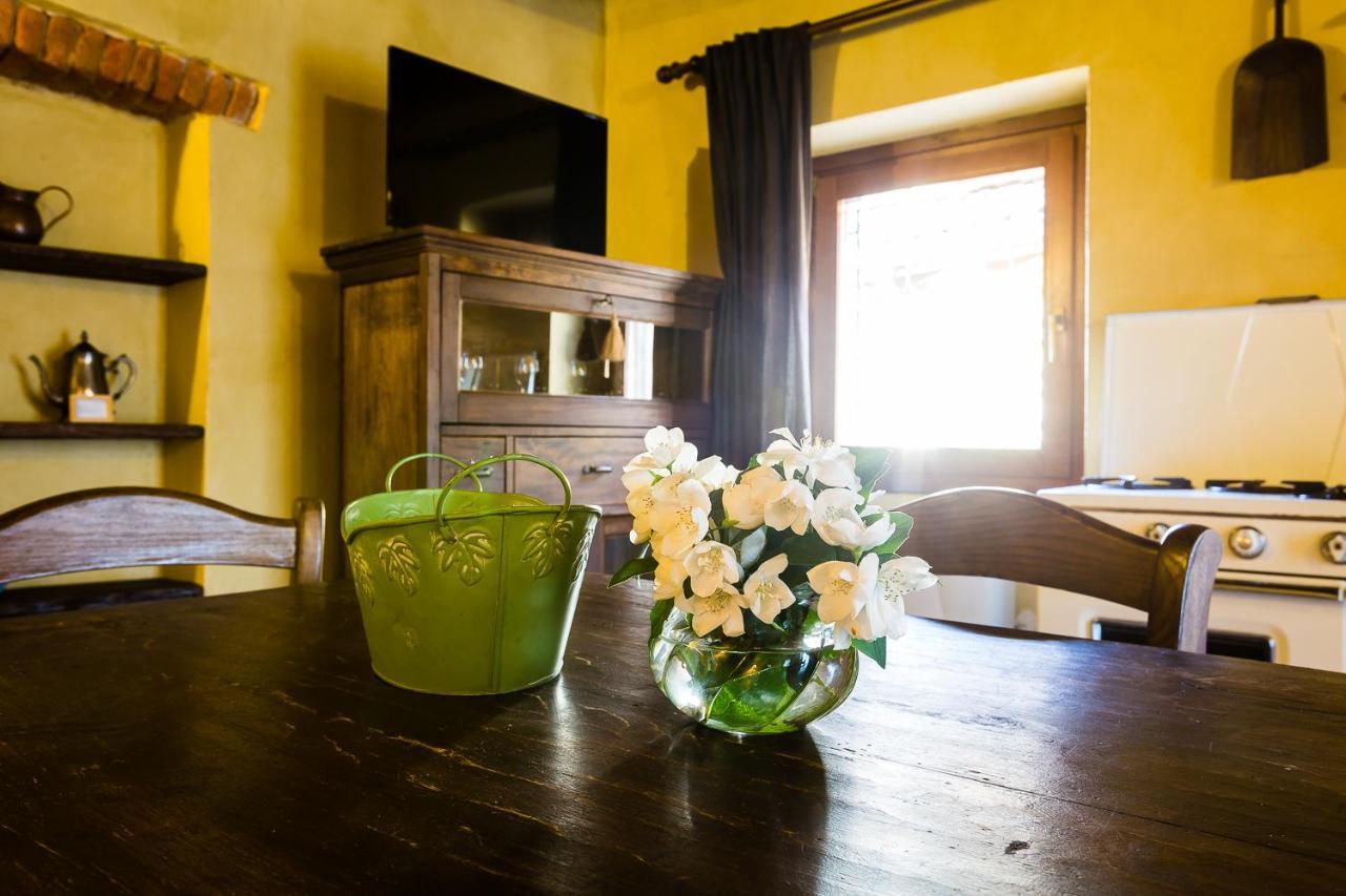 Relais Dei Cesari Villa Borgo Ticino Eksteriør billede
